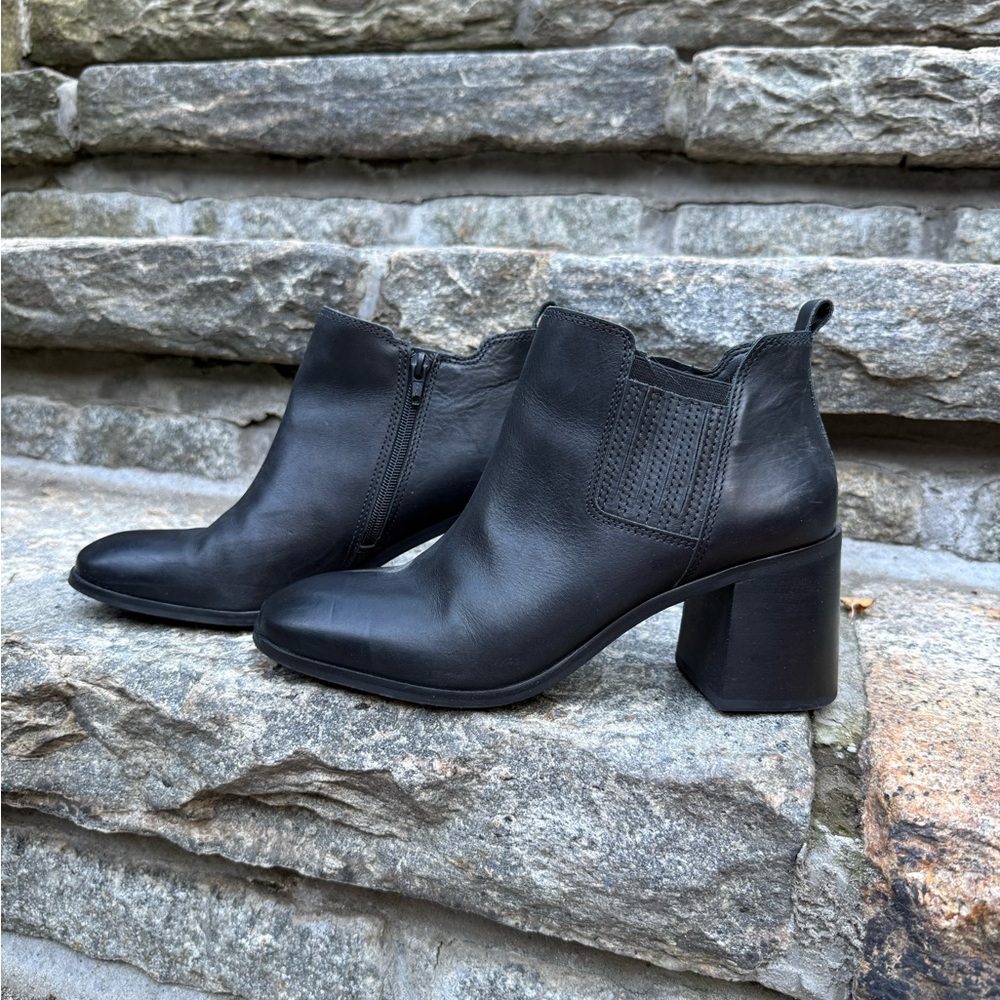 Lucky Brand Black Leather Block Heel Ankle Booties
